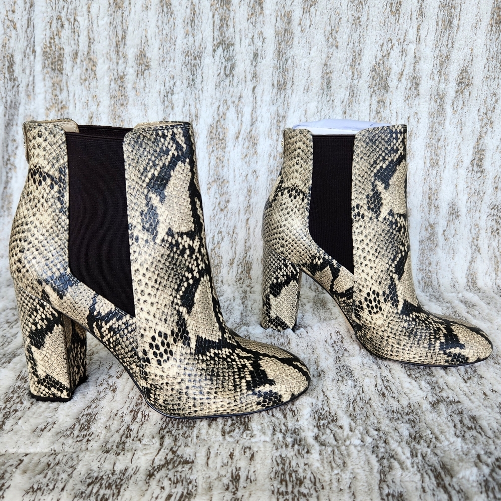 NWT Sam Edelman "Case" Snake Print Python Ankle Heel Boots | Women's Size 7.5 - Picture 5 of 10